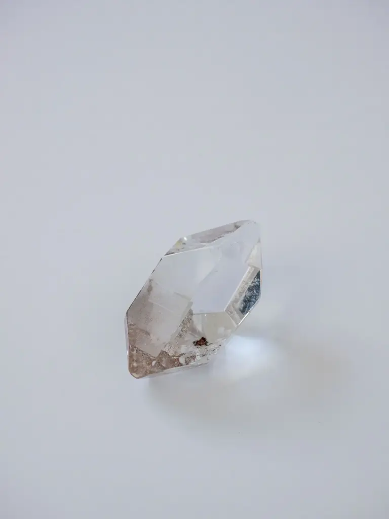 High Quality Clear Quartz With Rainbow And Raw Side 65g