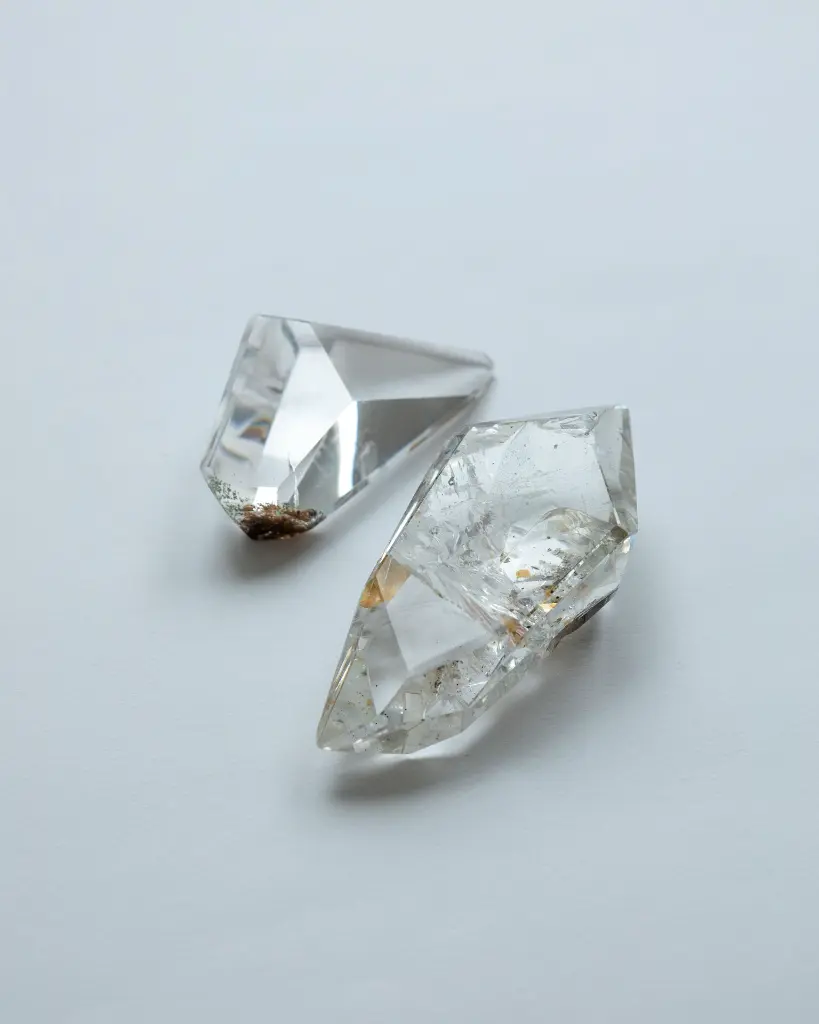 High Quality Clear Quartz With Phantom 147g