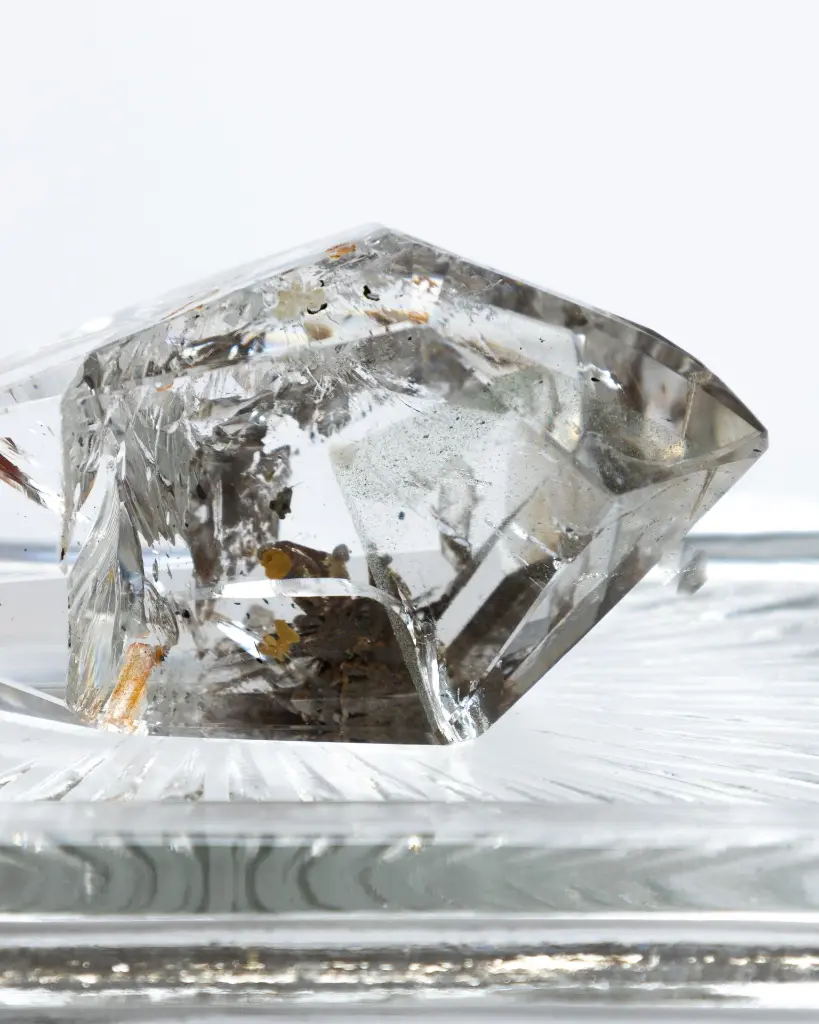 High Quality Clear Quartz With Phantom 147g