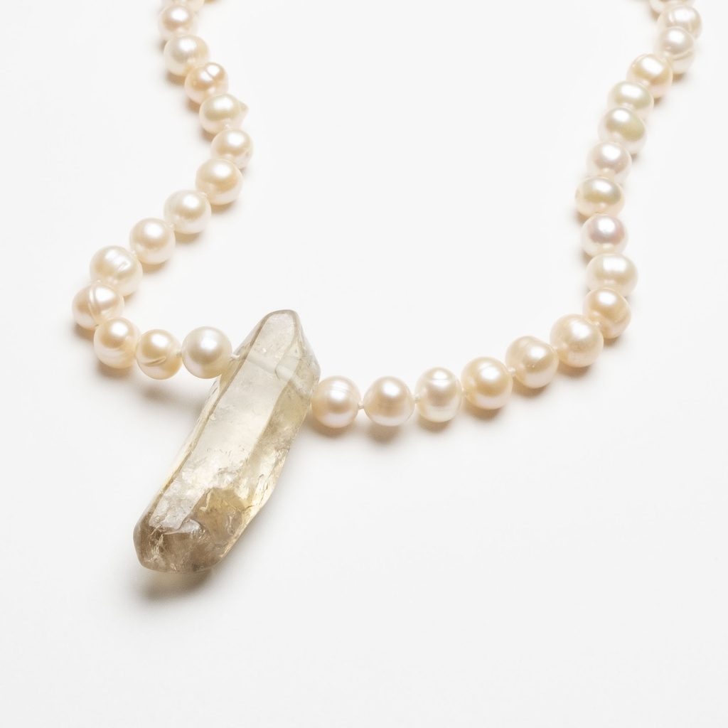 Crystal Pendant Gemstone Necklace with White Pearls