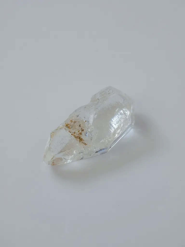 High Quality Clear Quartz With Rainbow Inclusion And Raw Side 52g
