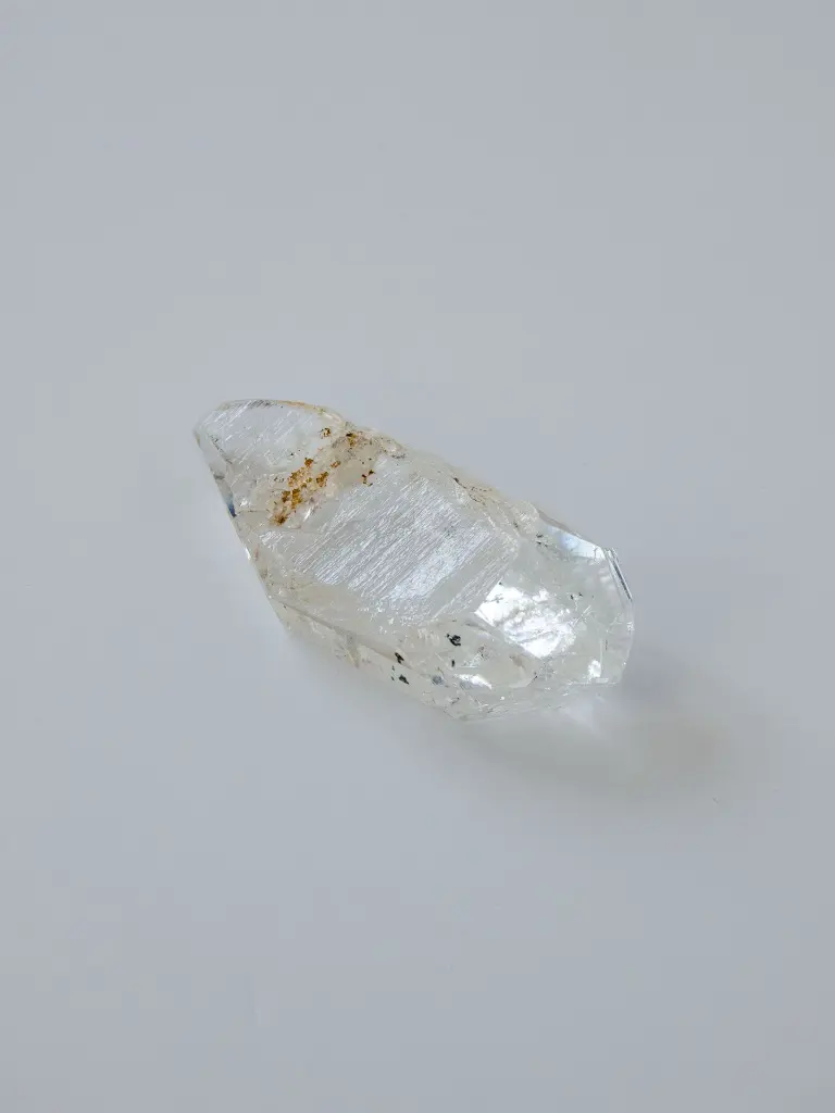 High Quality Clear Quartz With Rainbow Inclusion And Raw Side 52g