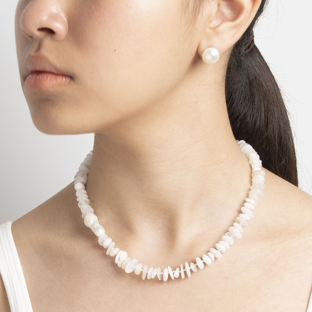 Freeform White Moonstone Gemstone Necklace with White Keshi Pearl