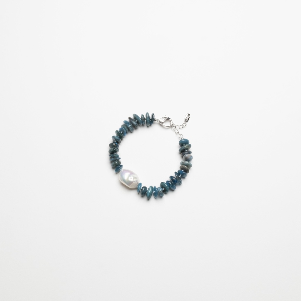[NATB1005S-6] Blue Apatite Bracelet with White Keshi Pearl