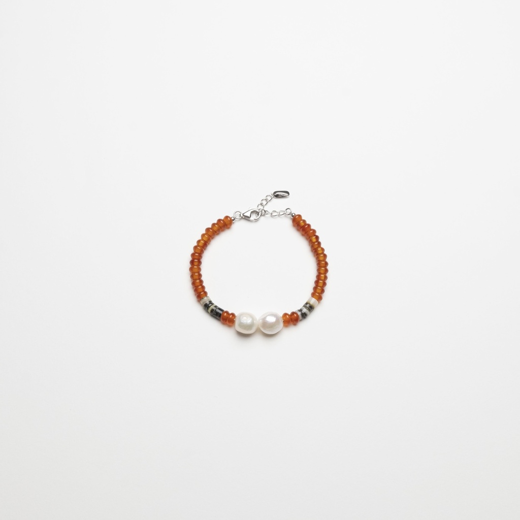 [NATB1021S-5] Red Agate Gemstone Bracelet with Semi-round White Pearls and Shell