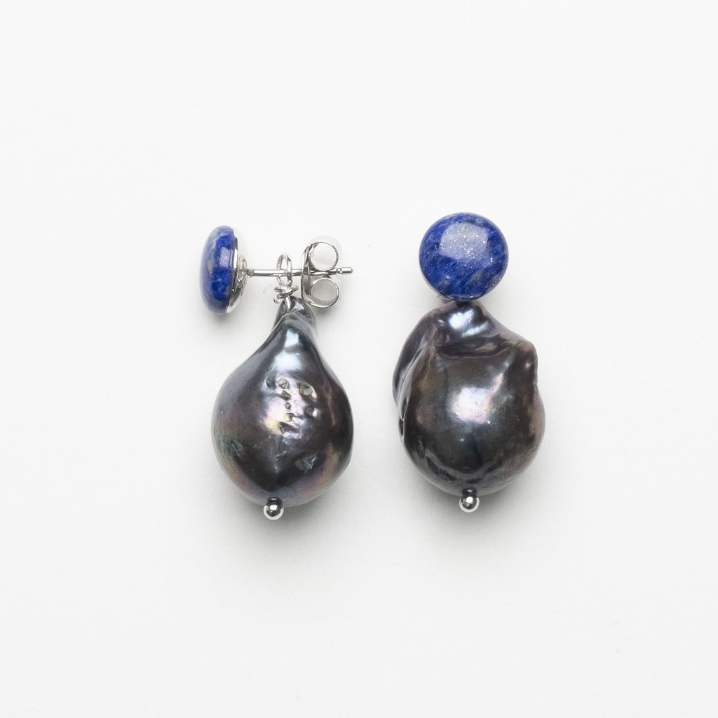 [NATE1034S-2] Lapis Button with Black Baroque Pearl Earrings