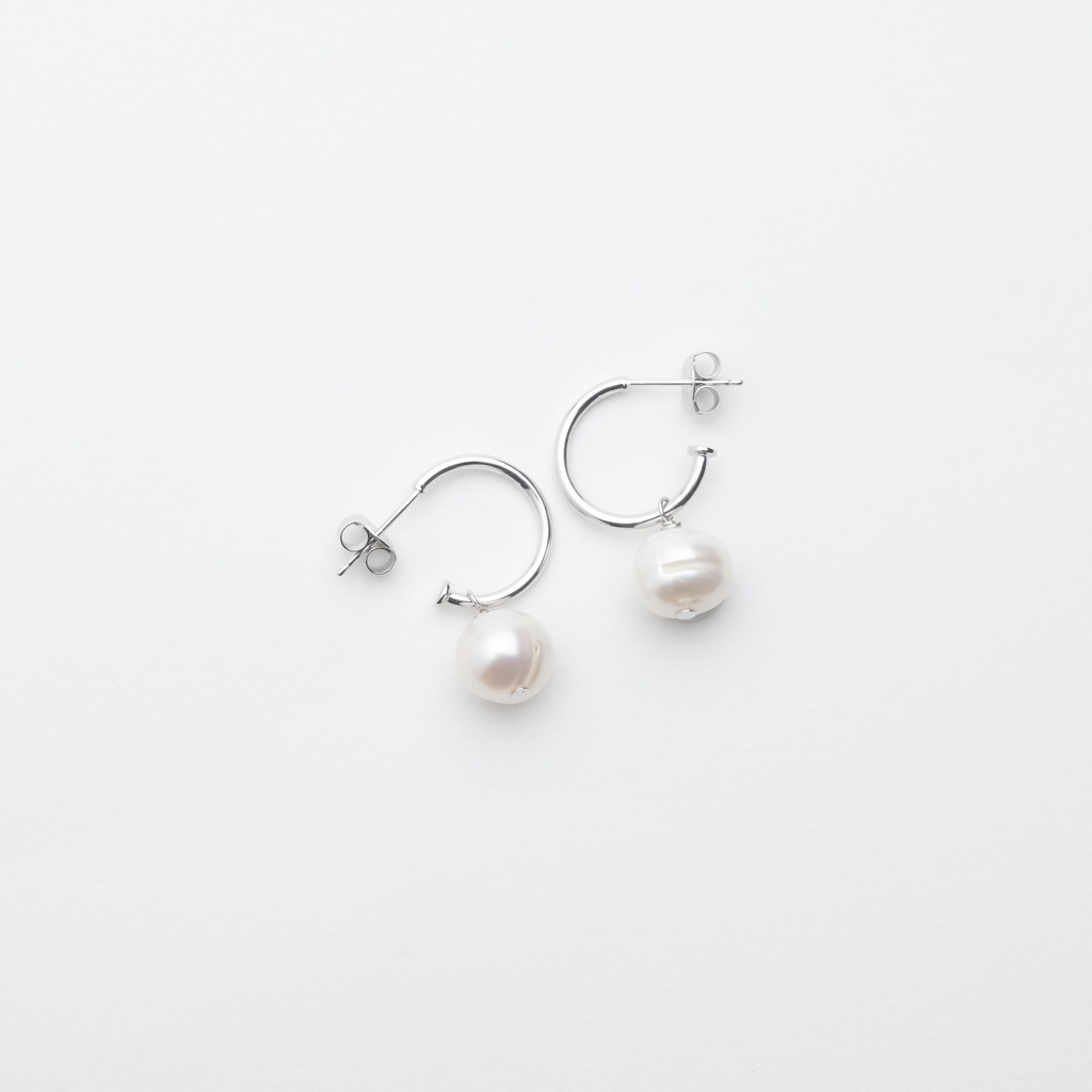 [NATE1039S-6] White Pearl Drop Earrings