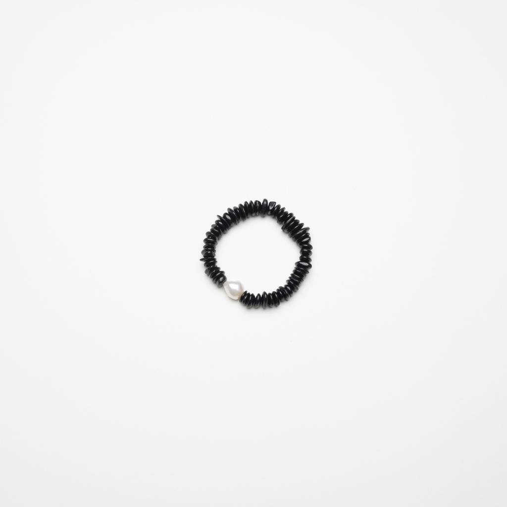 [NATB1043-1] Black Agate Gemstone Bracelet with Semi-round White Pearl
