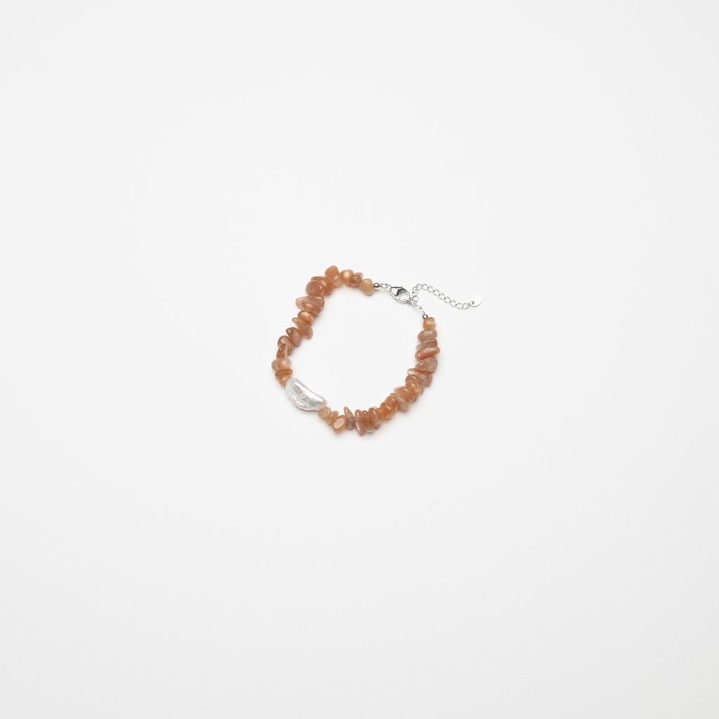 [NATB1044S-4] Peach Moonstone Gemstone Bracelet with White Keshi Pearl