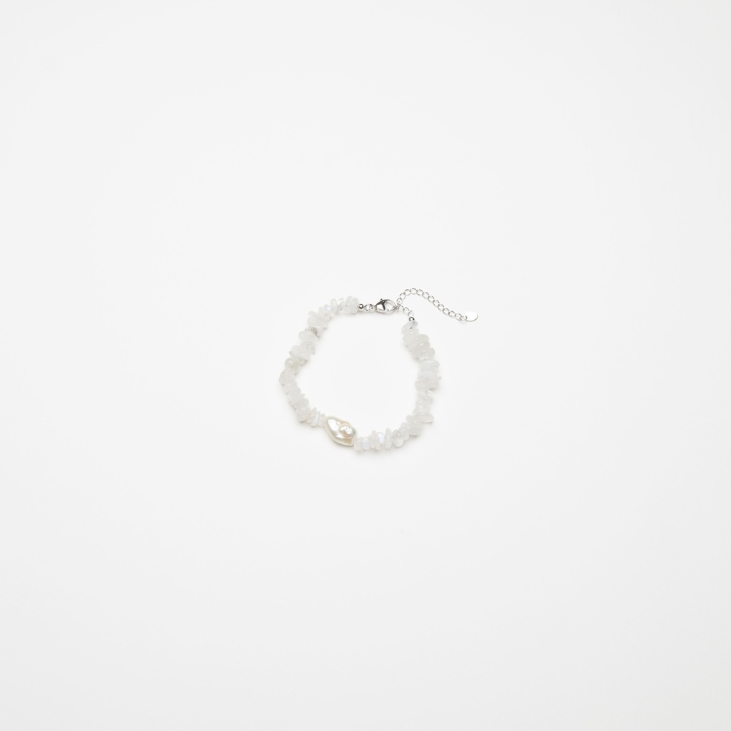 [NATB1044S-6] White Moonstone Gemstone Bracelet with White Keshi Pearl