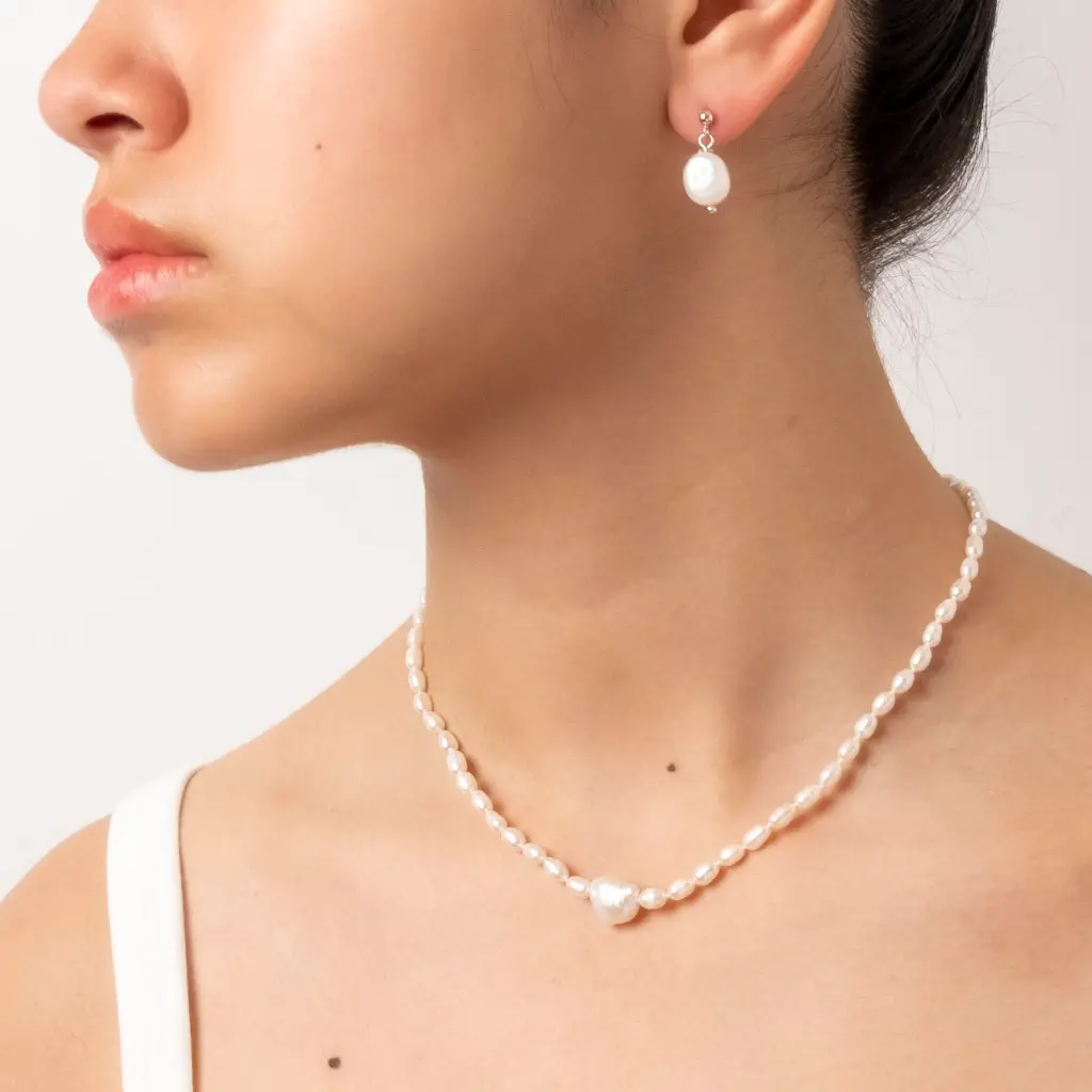 [NATN1098S] 3x6mm White Freshwater Pearl Necklace with 12mm freeform Pearl