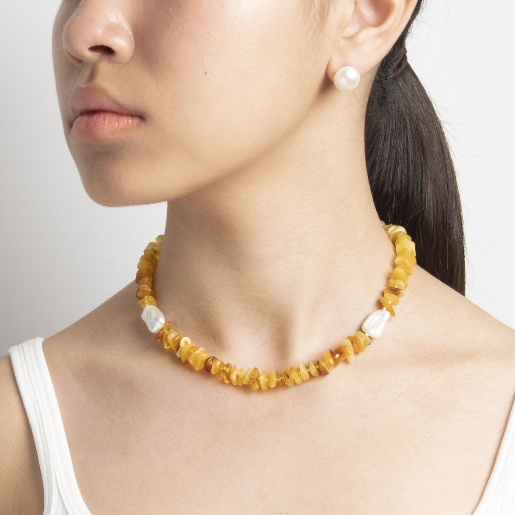 [NATN1023S-6] Amber Gemstone Necklace with White Keshi Pearl