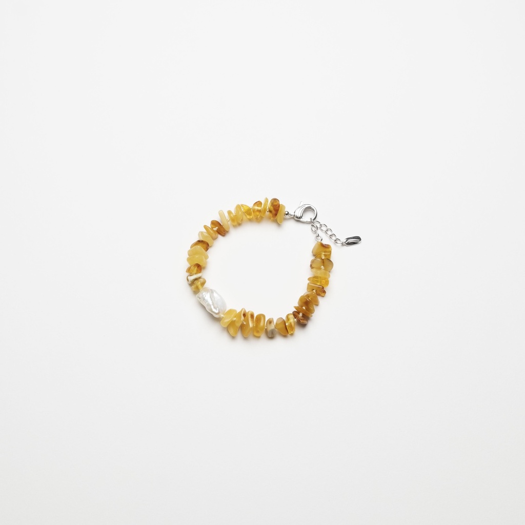 [NATB1024S-6] Amber Gemstone Bracelet with White Keshi Pearl