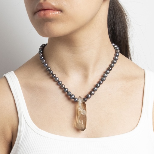 [NATN1018S-1] Crystal Pendant Gemstone Necklace with Black Pearls
